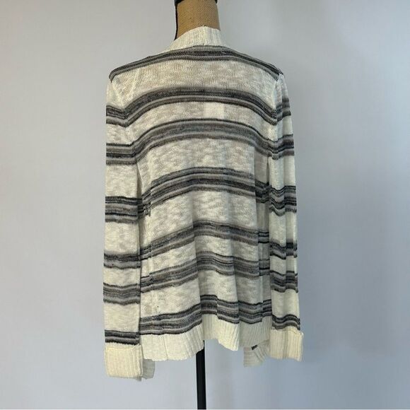 NWT Pink Republic, off white and black, SM, open front/waterfall cardigan - Picture 3 of 10